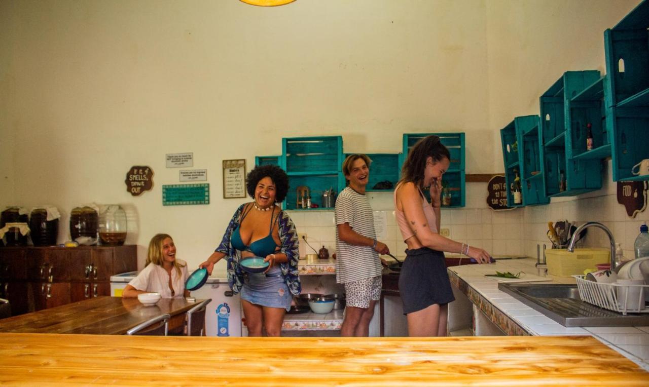 Bed in Deluxe AC Dorm,1400626058:JPEG